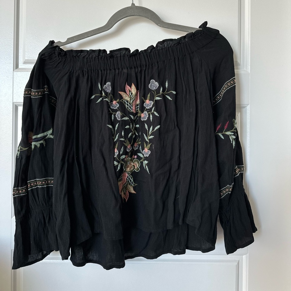American Eagle Off the Shoulder Top